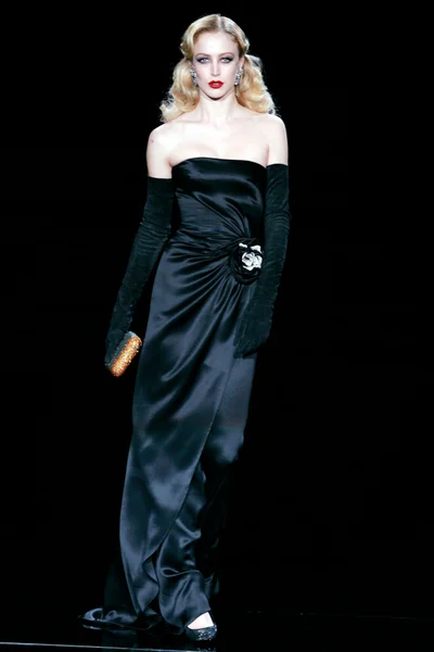 Look 2